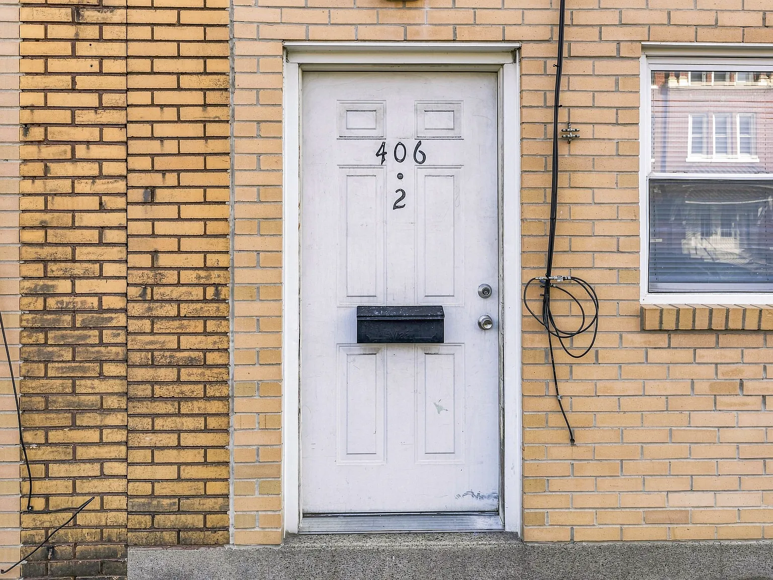 1 Bedroom Apt in McKees Rocks — Photo 3