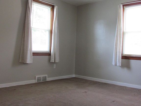 2nd main floor bedroom