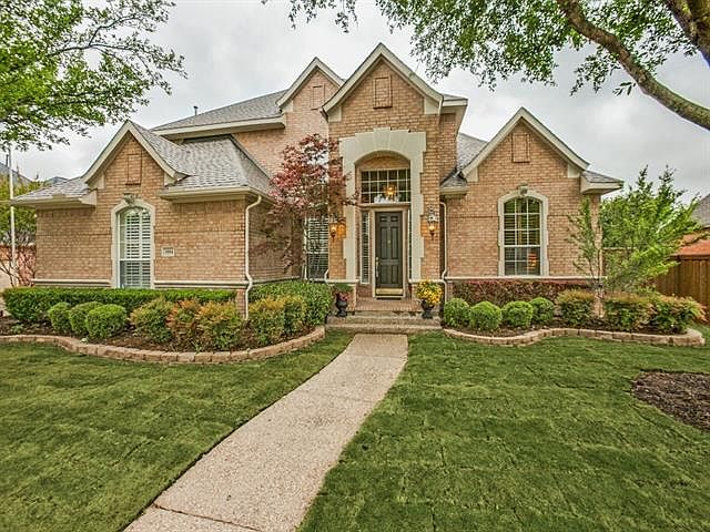 1st image of 1004 Goldenrod Ct