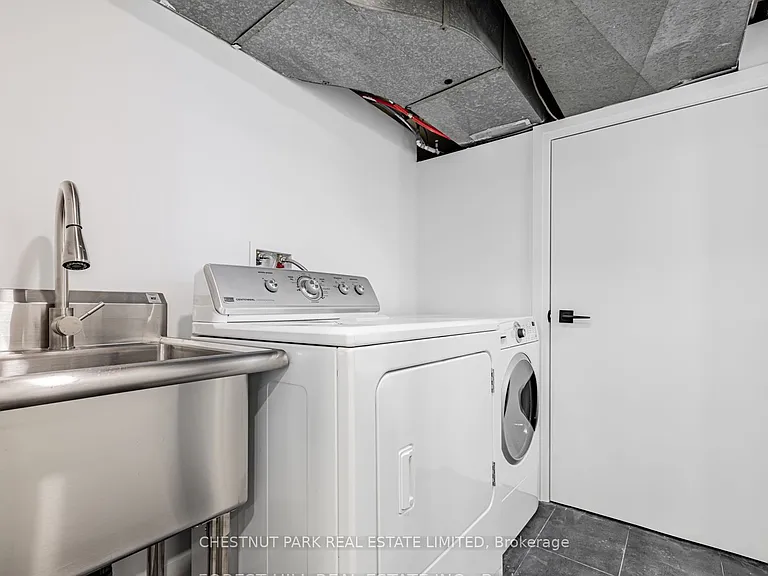 562 Deloraine Ave — Photo 17