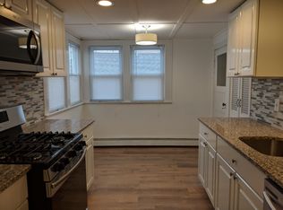 64 4th St #MAIN, Highlands, NJ 07732