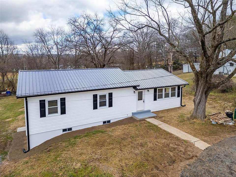 1st image of 104 Hillside Dr