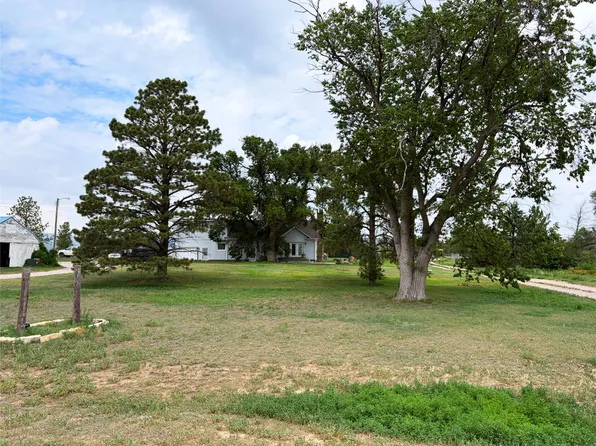 7660 Hayes Rd, Hemingford, NE 69348