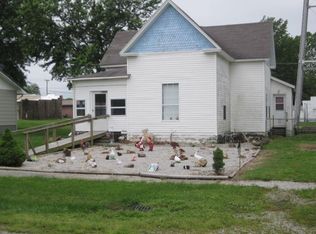 700 Wyatt Ave, Golden City, MO 64748