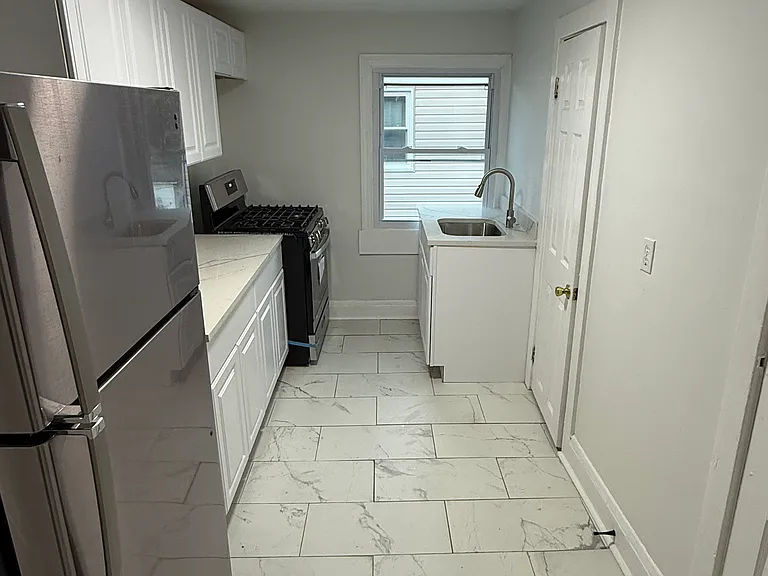 125 Osborne Rd #3 — Photo 1
