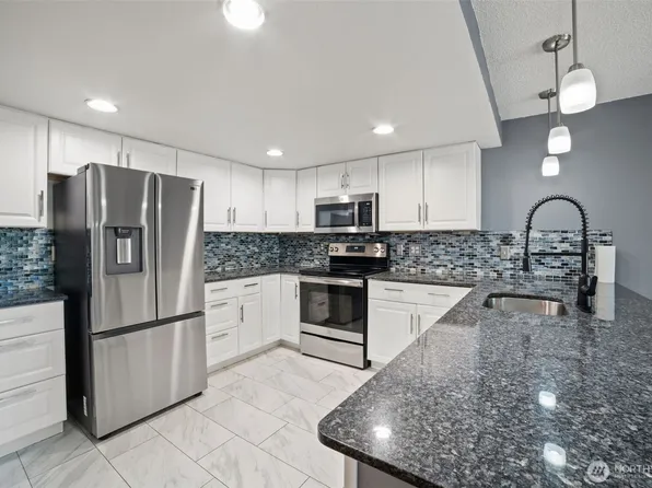 720 141st Lane SE #713, Bellevue, WA 98007