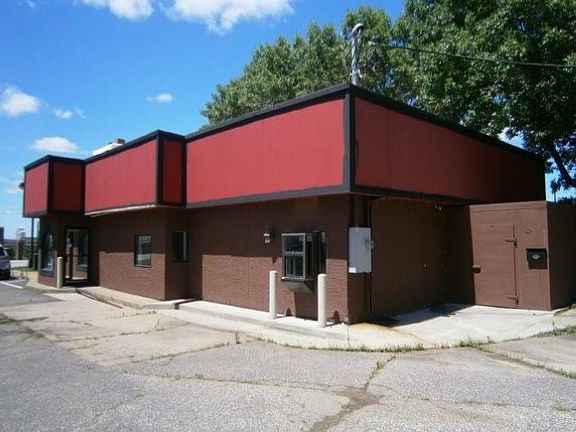 3rd image of 3094 White Bear Ave N