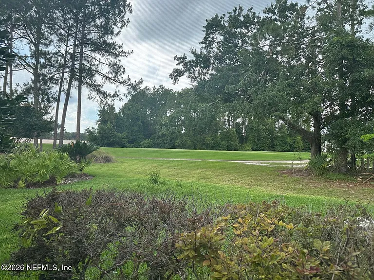 1932 Lyndhurst Dr — Photo 25