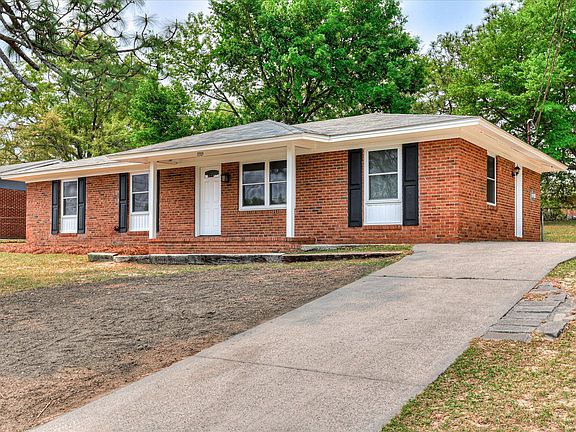 2nd image of 3315 Hillis Road
