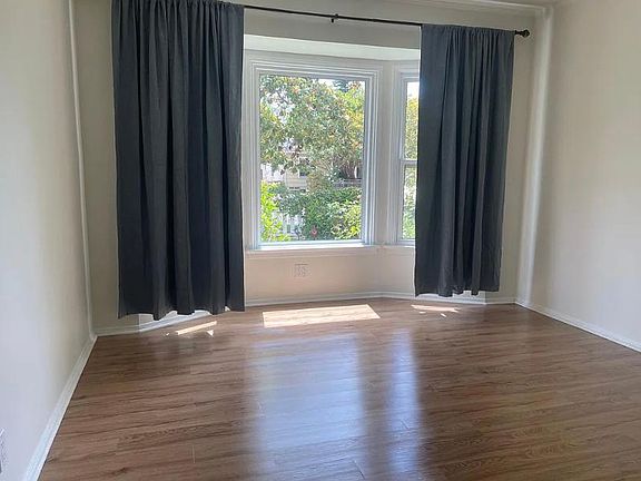 5th image of 3134 Kelton Ave