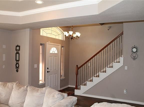 5th image of 3142 Sterling St