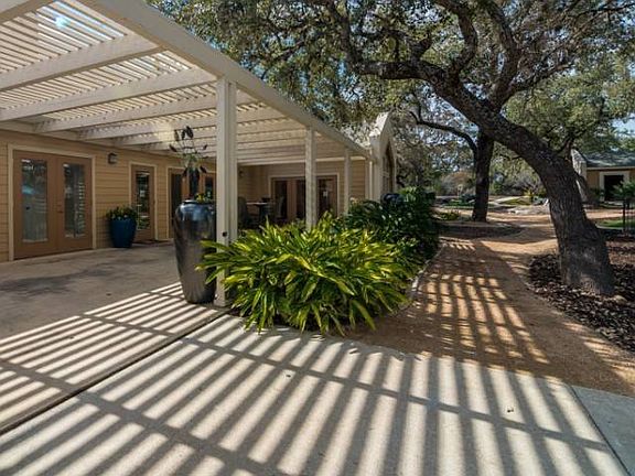 4th image of 10950 Biering Ln #2B-2Ba-984Sqft