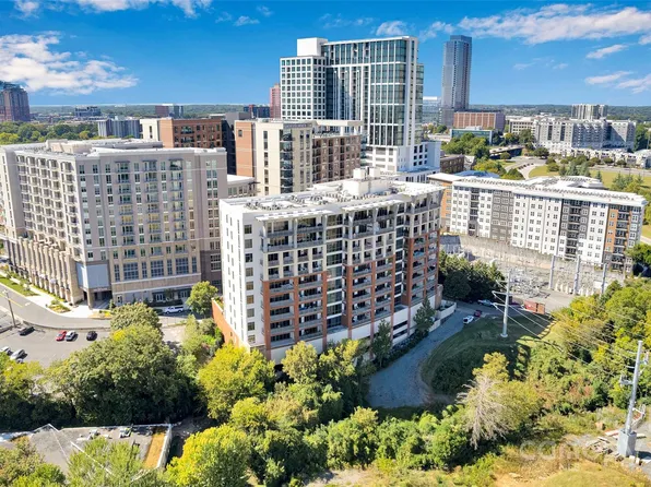 701 Royal Ct #412, Charlotte, NC 28202