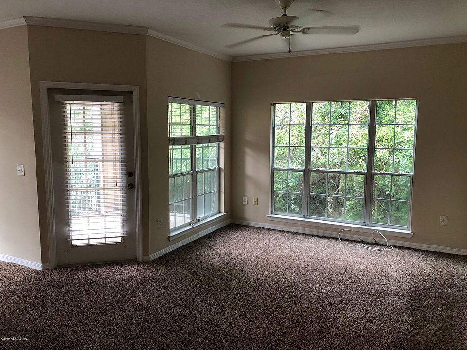 1st image of 7800 Point Meadows Dr APT 1422