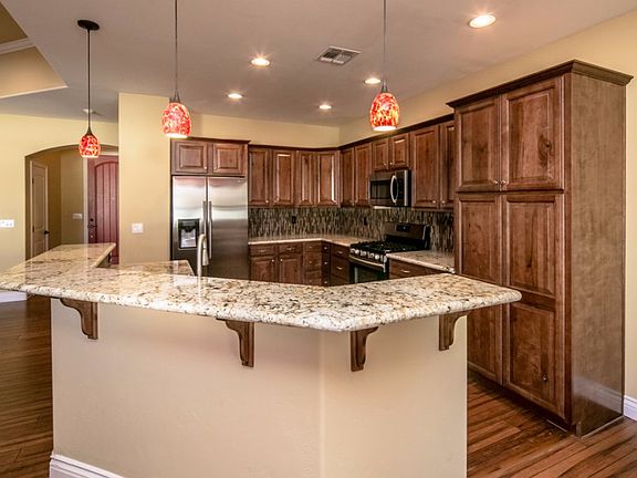 4th image of 455 Greenway Dr