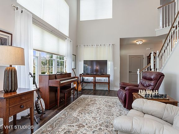 2nd image of 912 Havenshire Ct