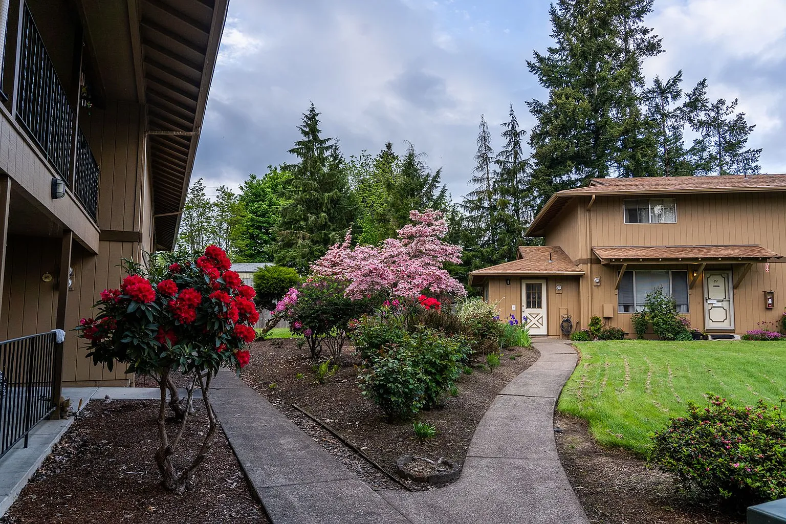 1837 Queen Ave SW #1841-A2 photo 1
