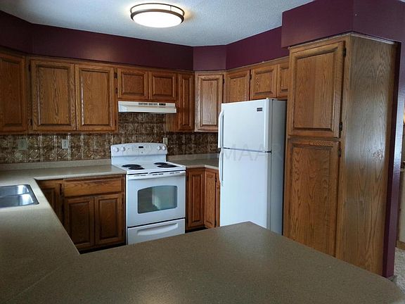 4th image of 402 Eidem Ave SE