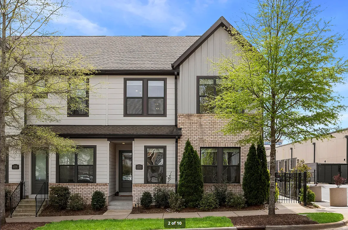 3 bed, 2015 sqft, $3,500 — Photo 1