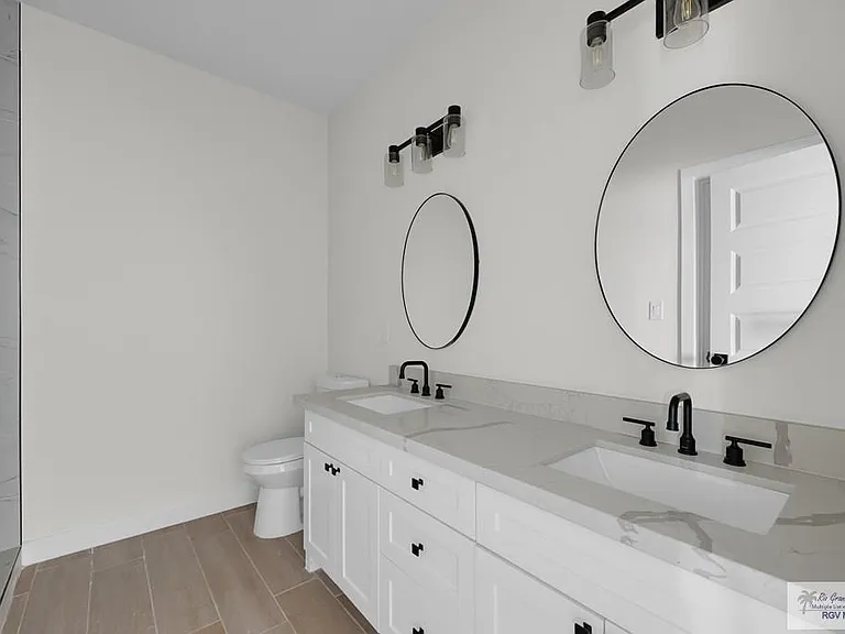 3525 Hidalgo St #3 — Photo 16
