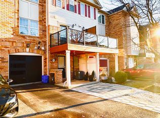 3048 Dewridge Ave, Oakville, ON L6M 5H9