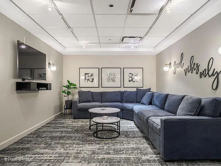 30 E Huron St #2106 — Photo 13