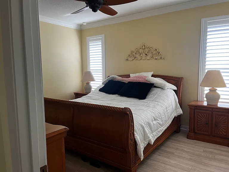 2319 Carnation Ct — Photo 4