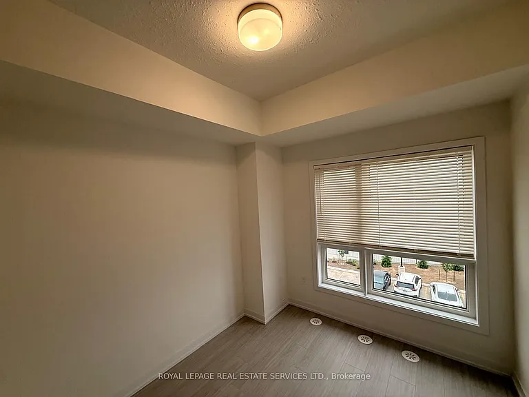 P6 Palace St #25-320 — Photo 17