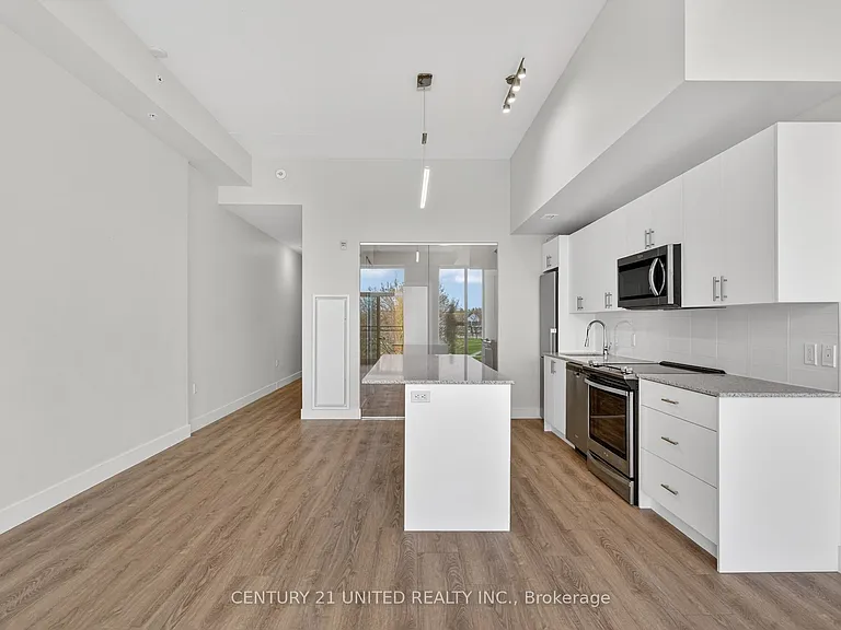 475 George St N #329 — Photo 25