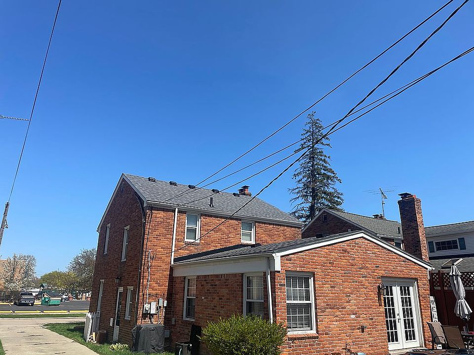 1st image of 22436 Overlake St