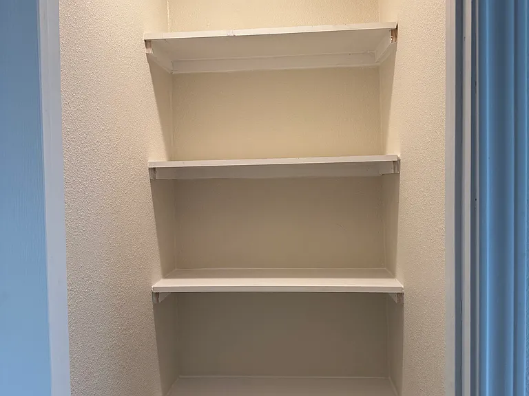 Kitchen pantry