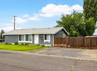 411 N Ephrata Ave, Connell, WA 99326