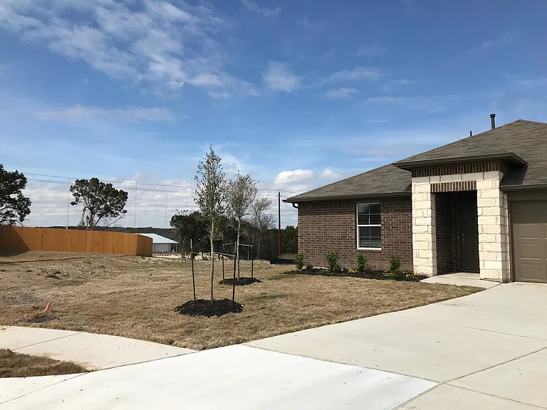 10704 Losoya Cv — Photo 4