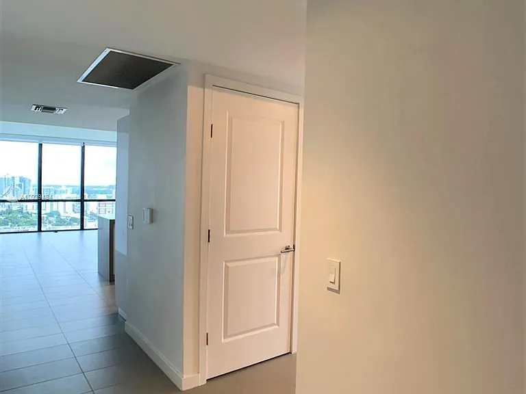 1600 NE 1st Ave #2420 — Photo 11