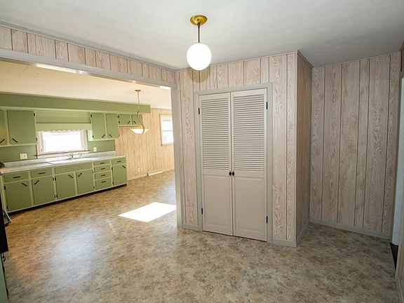 5th image of 1210 Academy Pl