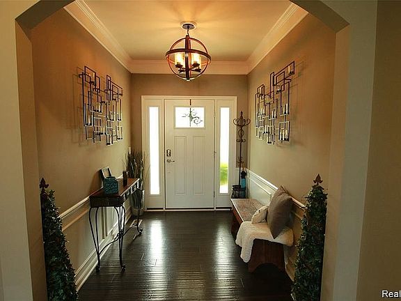 3rd image of 6109 Ardmore Ln