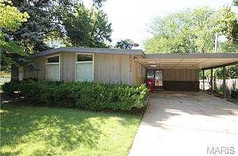 5th image of 350 Holiday Hill Dr
