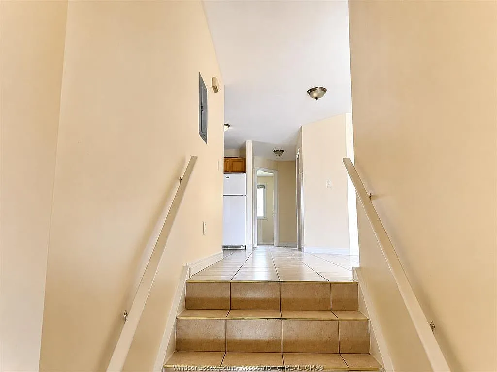 2 bed, $1,800 — Photo 2