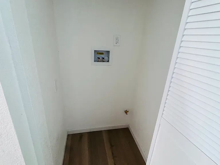 1418 55th Ave #1418 — Photo 2