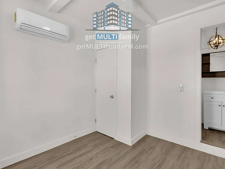 325 N 17th Dr #A — Photo 19