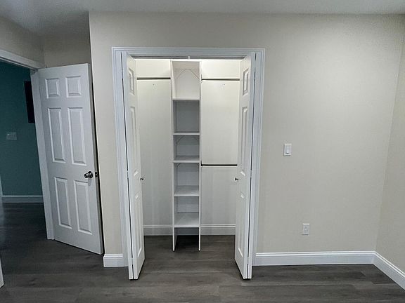 4th image of 179 Ruskindale Rd #1