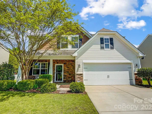 13715 Sunrise View Dr, Charlotte, NC 28278