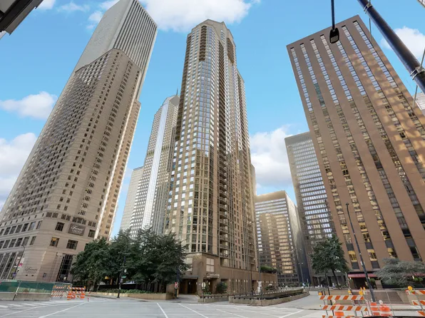 222 N Columbus Dr APT 1510, Chicago, IL 60601