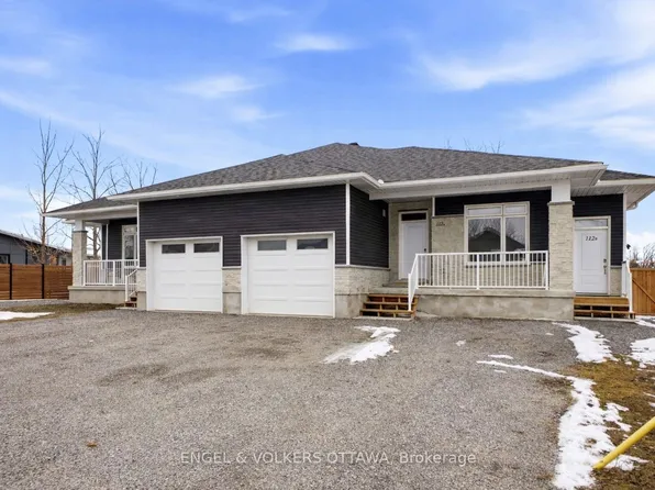 112 Carss St #B, Mississippi Mills, ON K0A 1A0