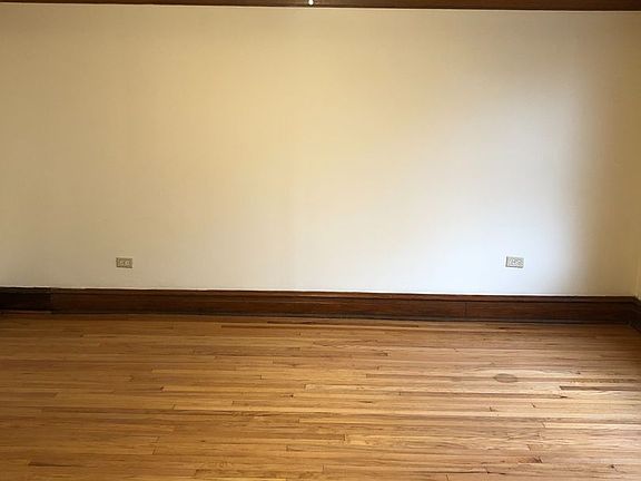 5th image of 4022 W Cortland St #2