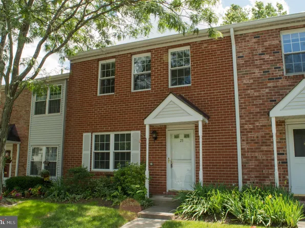 23 Jasmine Ct, Lawrence Township, NJ 08648
