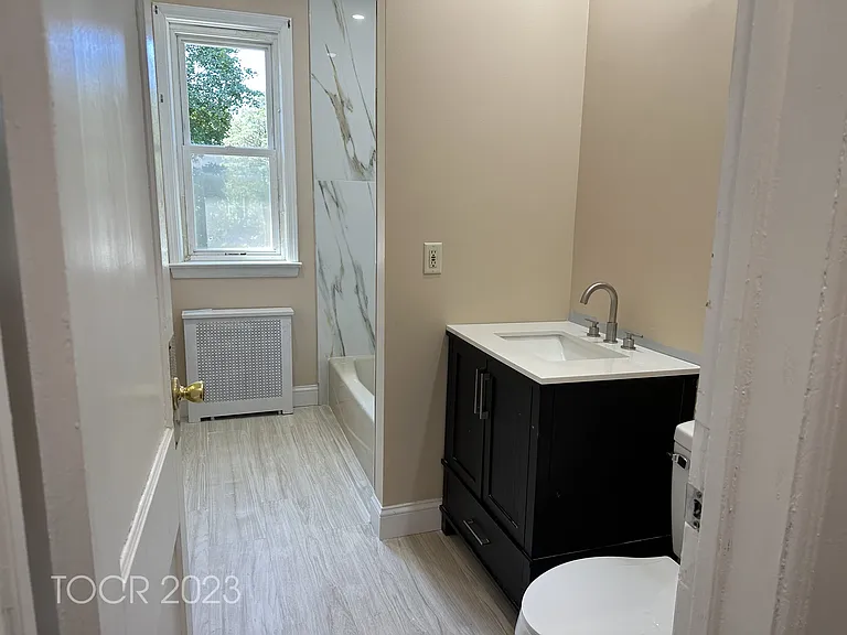 336 Cedar Ave #B — Photo 11