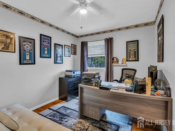 15 Benet Dr, Morganville, NJ 07751