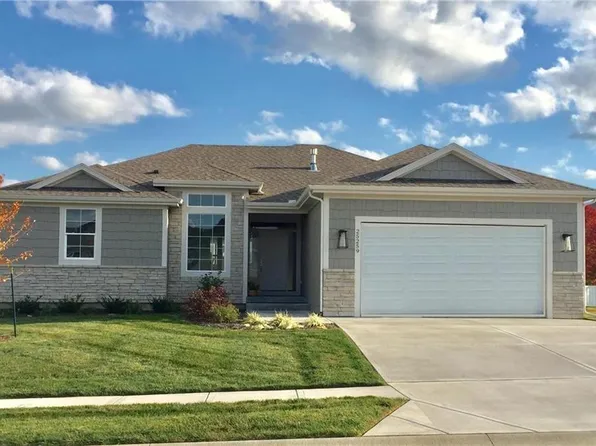 25259 W 83rd Ter, Lenexa, KS 66227