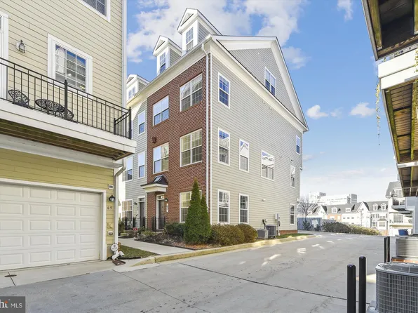 67 Linden Pl, Towson, MD 21286
